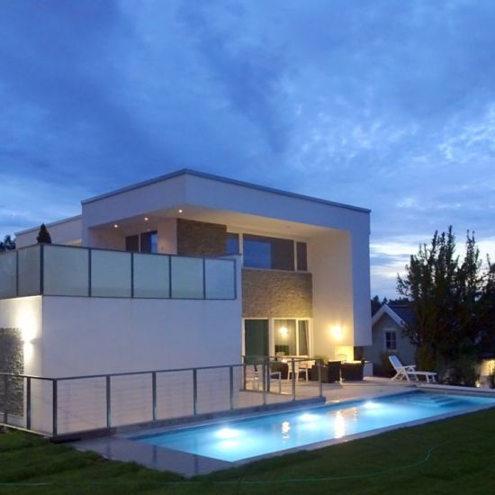 3x12m betong basseng med Covrex nedsenket lamelltrekk